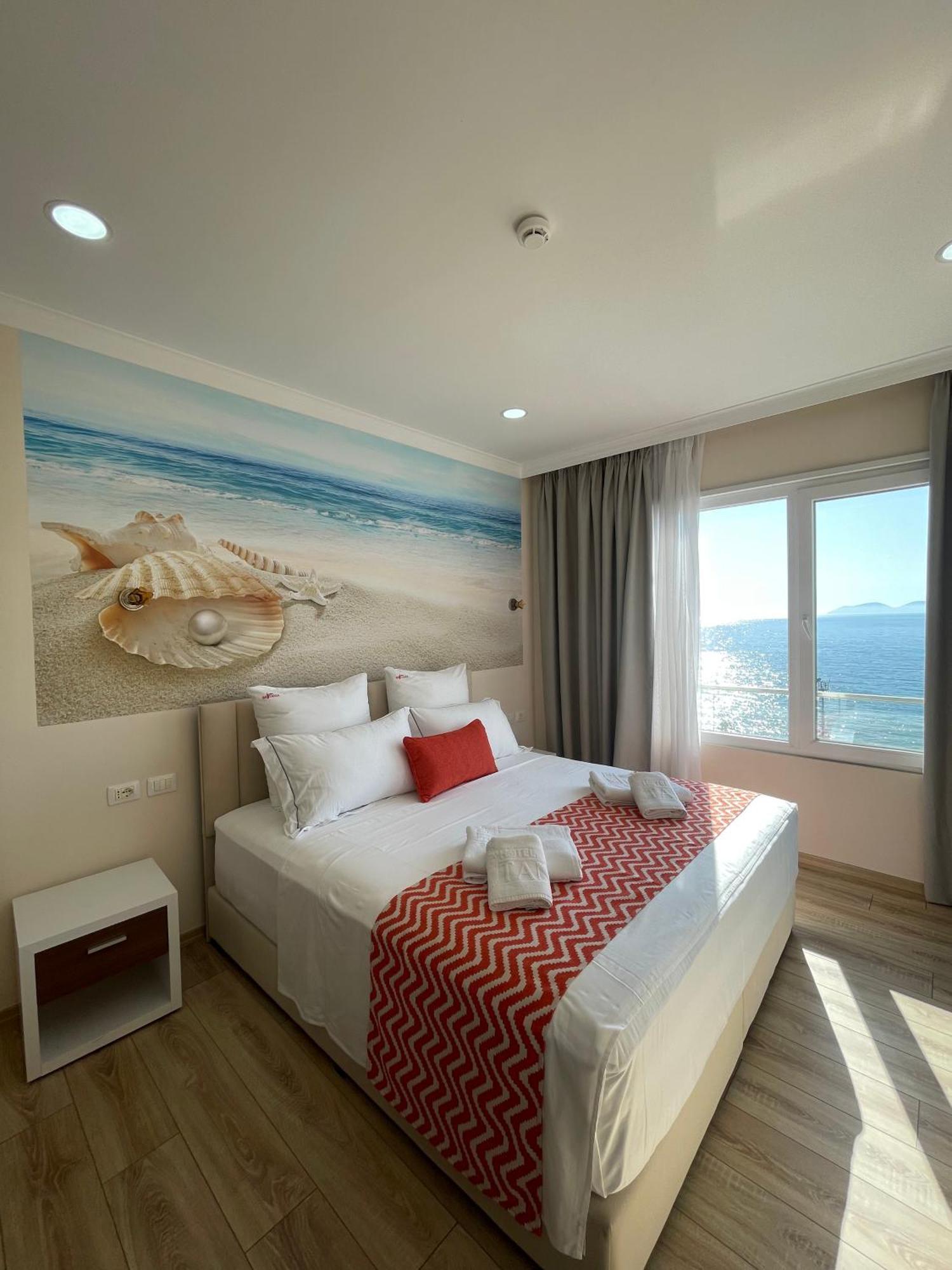 Hotel Britania Vlorë Rum bild