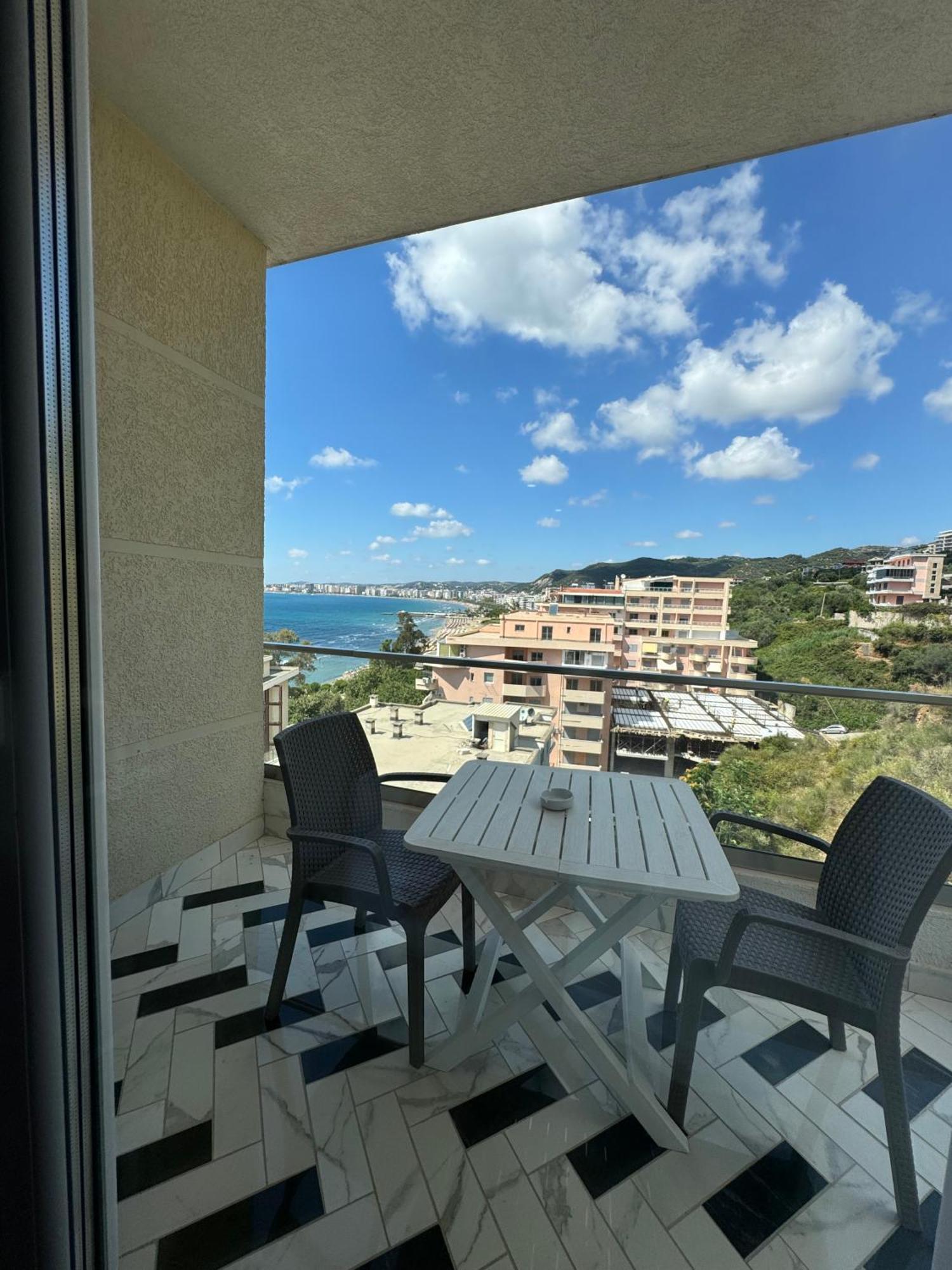 Hotel Britania Vlorë Exteriör bild